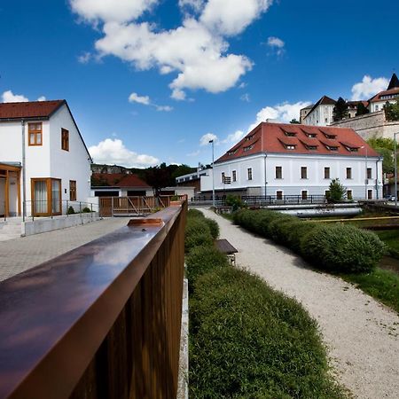 Gizella Hotel&Restaurant Veszprém Esterno foto