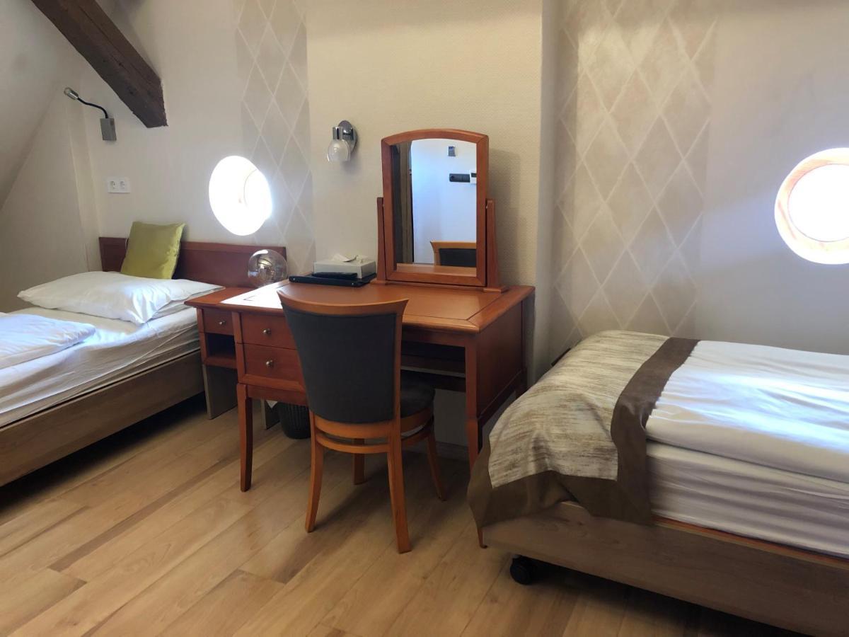 Gizella Hotel&Restaurant Veszprém Esterno foto